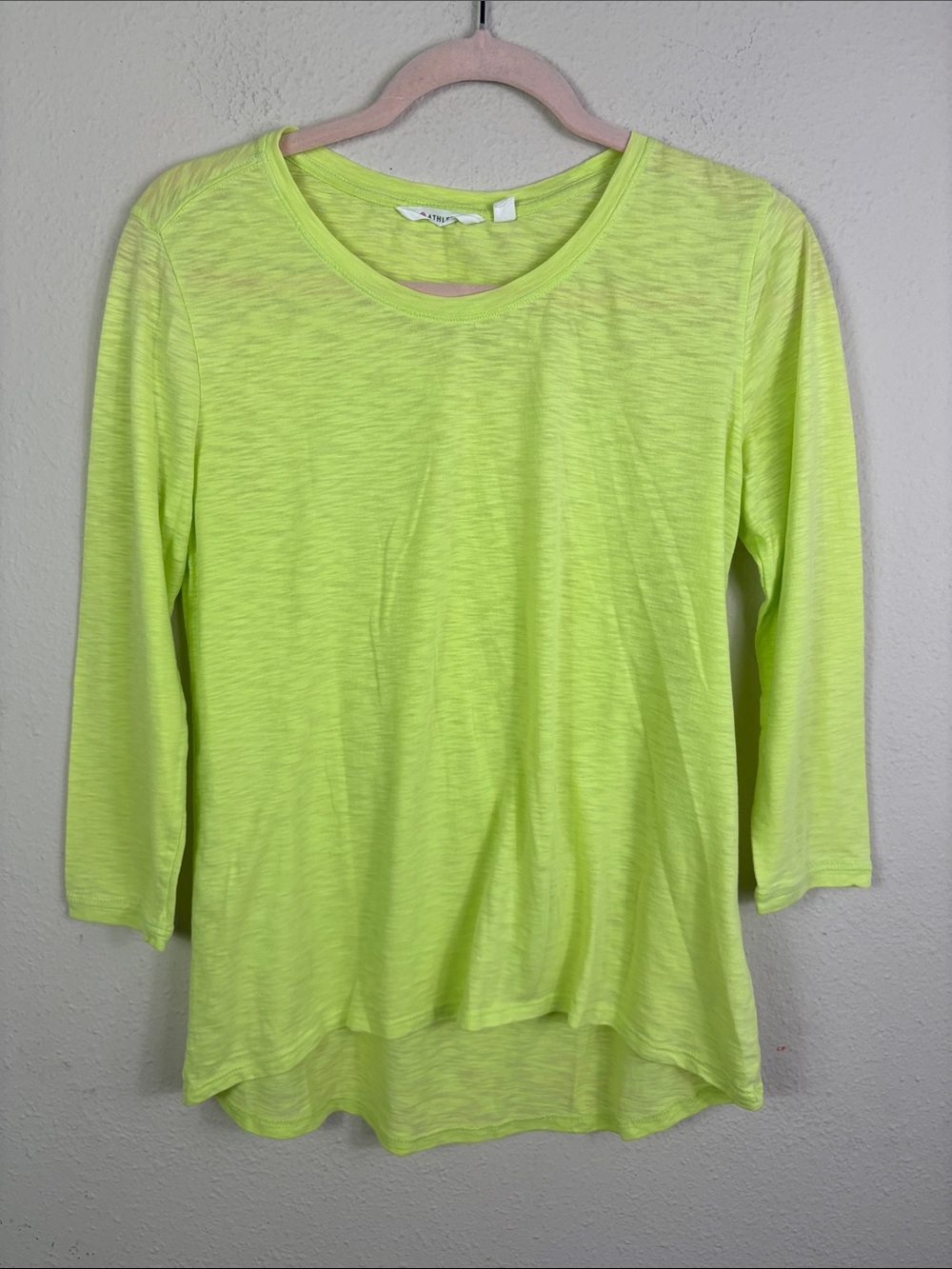 Athleta Neon Bright Green Long Sleeve Crewneck Athletic Shirt size Small